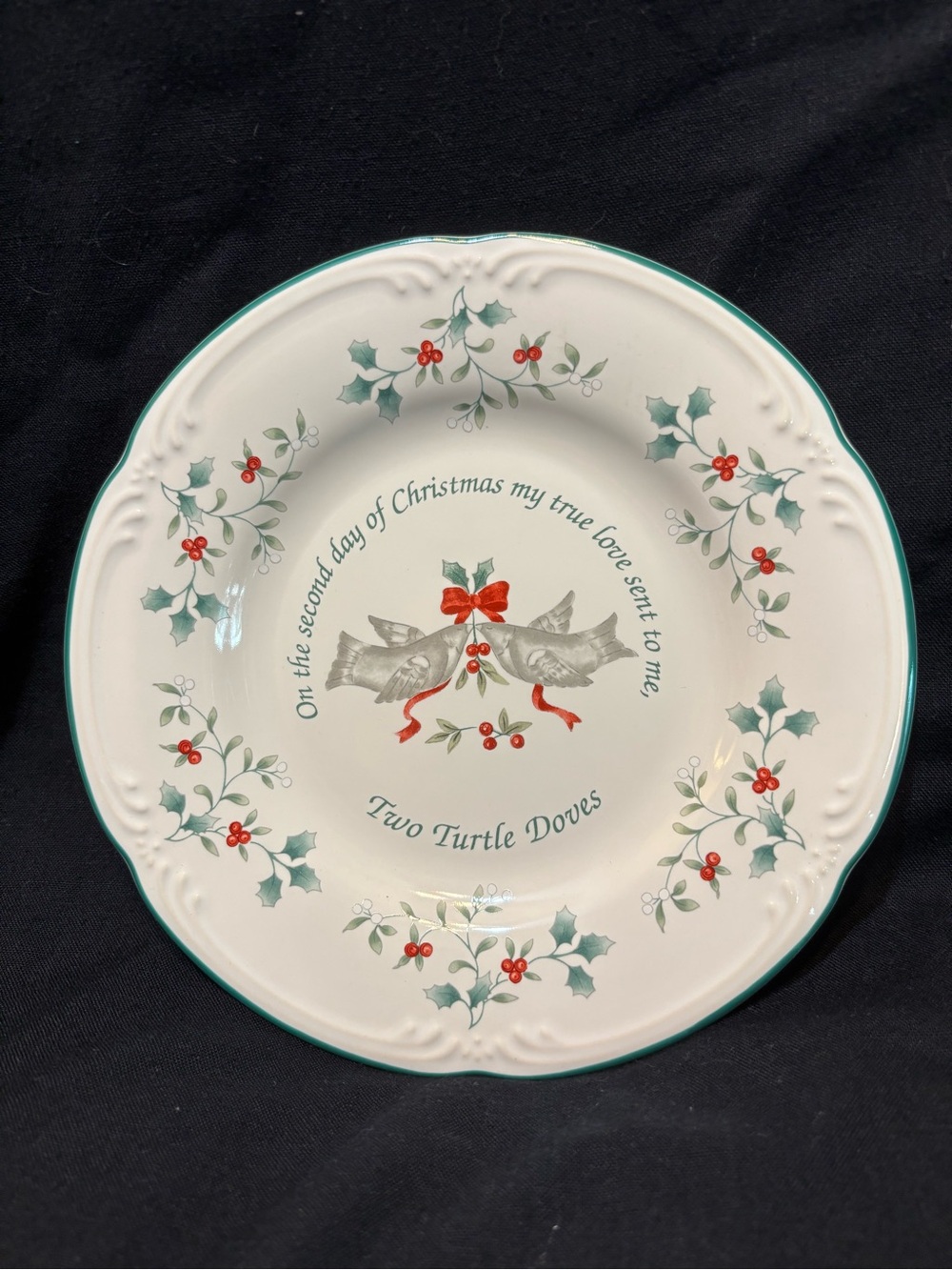 Pfaltzgraff Two Turtle Doves 8” Plate 12 Days of Christmas